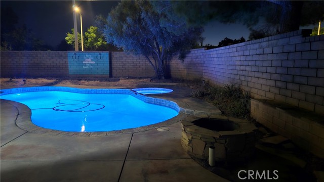 Detail Gallery Image 32 of 39 For 37483 Cambridge Ln, Palmdale,  CA 93550 - 3 Beds | 2 Baths