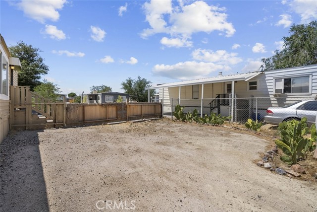 2017 Windharp Drive, Rosamond CA: https://media.crmls.org/medias/f118fc7d-91da-49c7-a037-3b404fa198f2.jpg