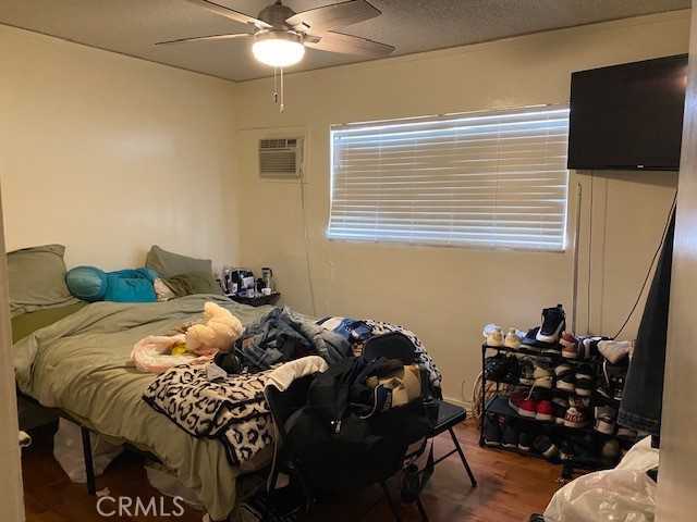 514 W 102nd, Los Angeles CA: https://media.crmls.org/medias/f1192f18-f803-46e0-81c6-bb2fc7987cbc.jpg