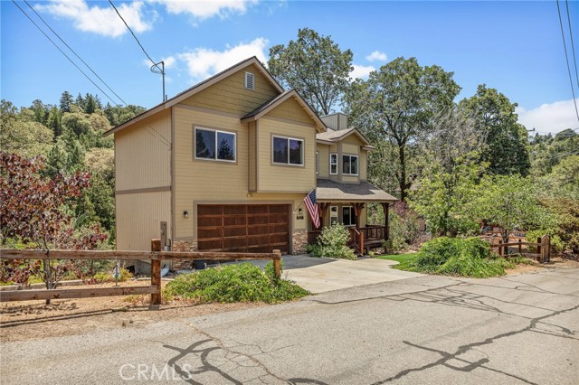 Detail Gallery Image 12 of 38 For 1509 Krause Ln, Lake Arrowhead,  CA 92352 - 3 Beds | 2/1 Baths
