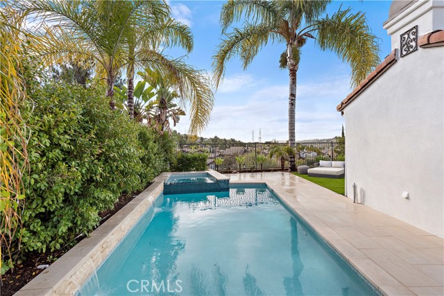 F119b993 F97a 4b99 A9fa A95f3dcdceba