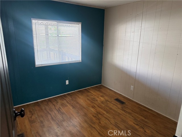 Detail Gallery Image 14 of 21 For 15181 Van Buren, Riverside,  CA 92504 - 3 Beds | 2 Baths