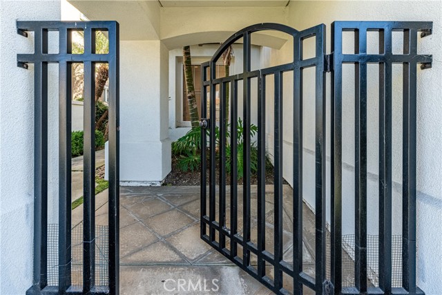 Detail Gallery Image 7 of 74 For 1424 Newporter Way, Newport Beach,  CA 92660 - 4 Beds | 3 Baths