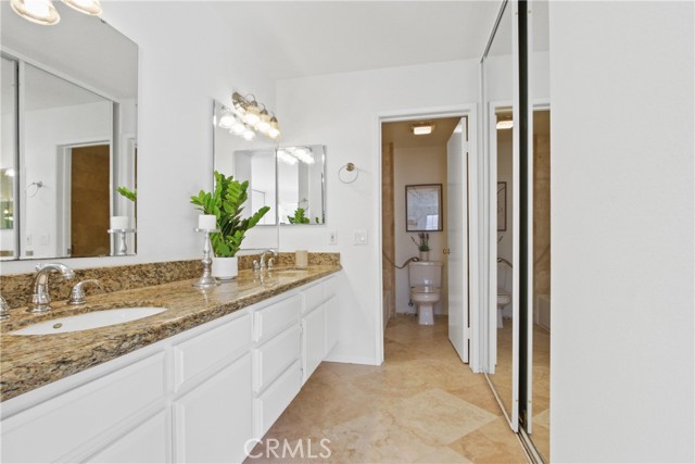 Detail Gallery Image 7 of 14 For 158 Greenfield, Irvine,  CA 92614 - 2 Beds | 2 Baths