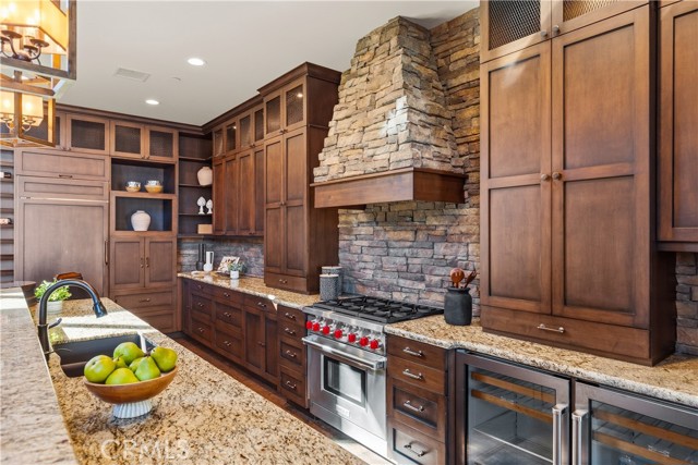 Detail Gallery Image 11 of 72 For 41570 Avenida Bordeaux, Temecula,  CA 92592 - 6 Beds | 4/1 Baths