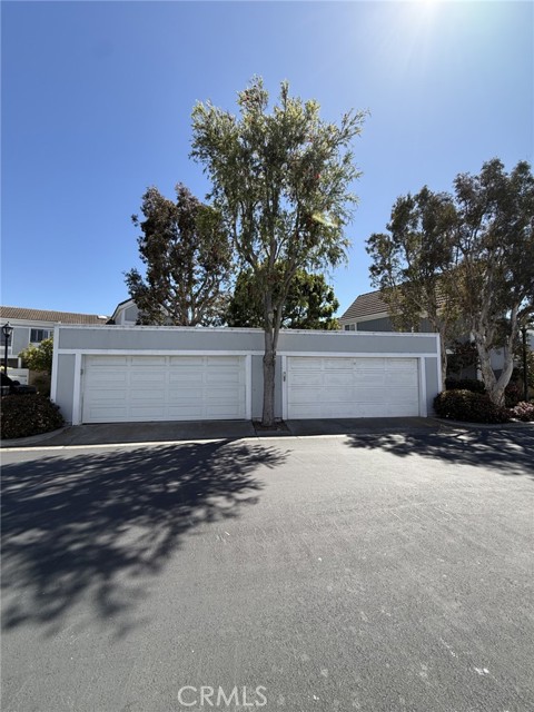 3512 Bravata Drive, Huntington Beach CA: https://media.crmls.org/medias/f11cc32d-9128-4fc5-b22a-5161fa619936.jpg
