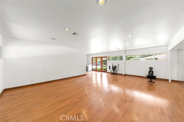 Detail Gallery Image 16 of 39 For 20827 E Mesarica Rd, Covina,  CA 91724 - 8 Beds | 6/1 Baths