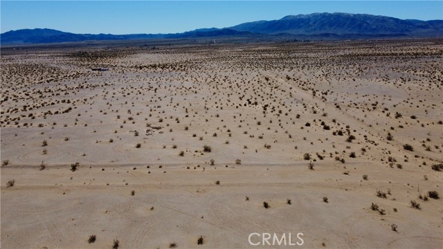 Detail Gallery Image 3 of 11 For 5 Topaz Ave, Twentynine Palms,  CA 92277 - – Beds | – Baths