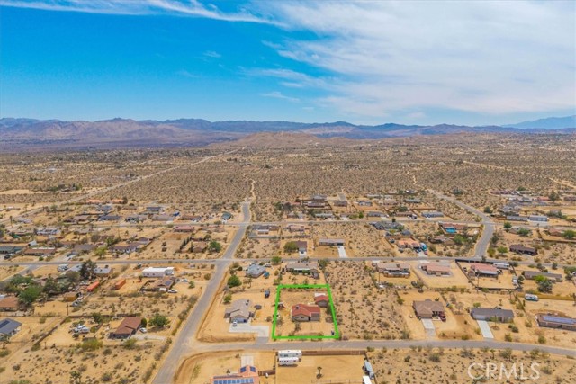58331 Caliente Street, Yucca Valley CA: https://media.crmls.org/medias/f11e7987-39dd-431e-bec2-221ca3751d51.jpg