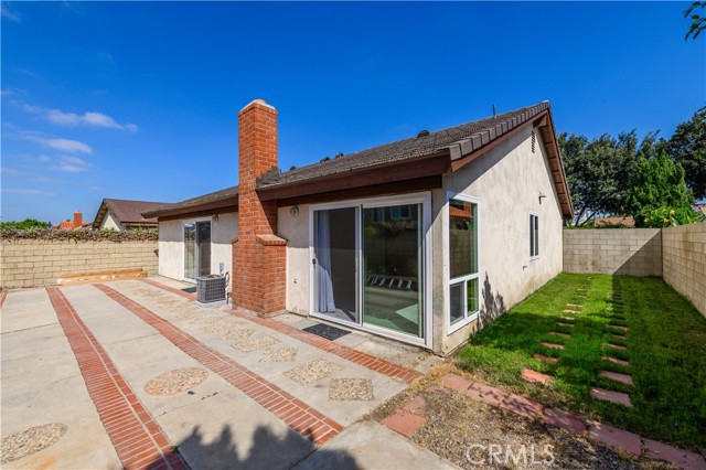 Detail Gallery Image 8 of 8 For 5092 Dutcher Ave, Irvine,  CA 92604 - 3 Beds | 2 Baths