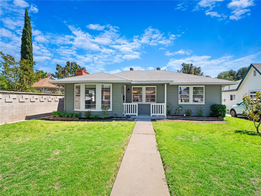 2060 7th St, La Verne, CA 91750