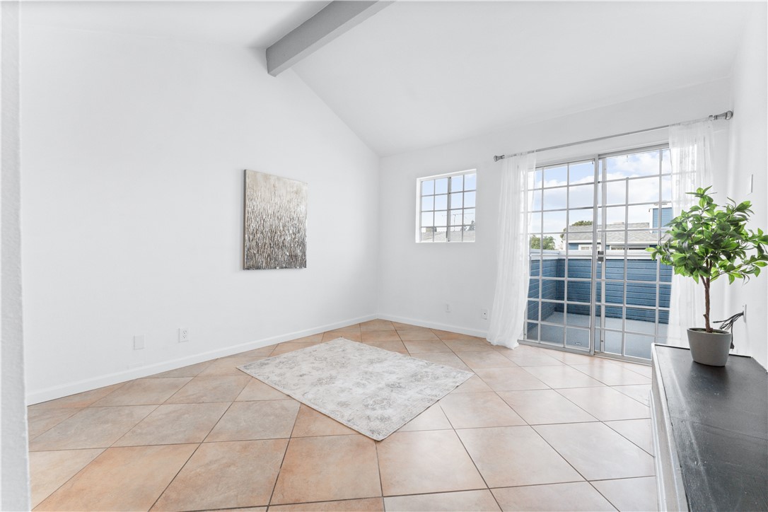 Detail Gallery Image 25 of 43 For 205 S Redwood Ave #H,  Brea,  CA 92821 - 3 Beds | 2/1 Baths