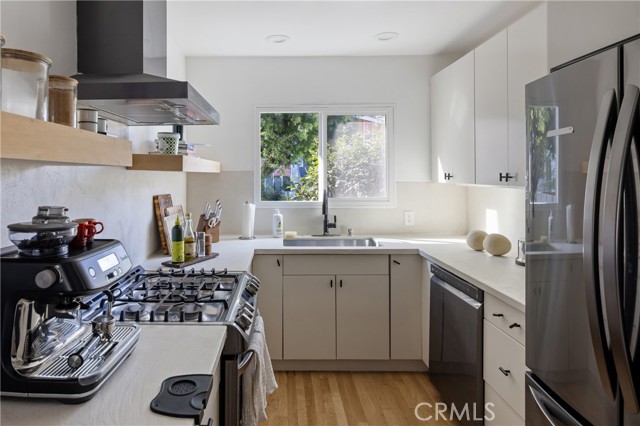 Detail Gallery Image 5 of 15 For 6400 Primrose, Los Angeles,  CA 90068 - 2 Beds | 2 Baths