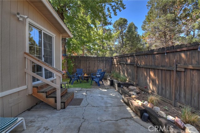 391 Montclair Dr #41, Big Bear City CA: https://media.crmls.org/medias/f120e1ec-646a-4d19-974c-c63eda89d886.jpg