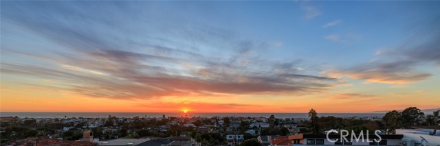 736 Gould Avenue, Hermosa Beach, California 90254, 3 Bedrooms Bedrooms, ,3 BathroomsBathrooms,Residential,Sold,Gould,SB24182647