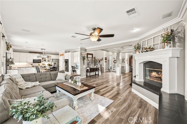 Detail Gallery Image 11 of 46 For 23799 Brookside Ct, Murrieta,  CA 92562 - 6 Beds | 3/1 Baths