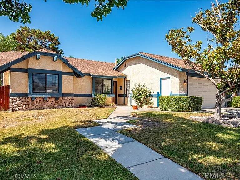2011 W Avenue K10