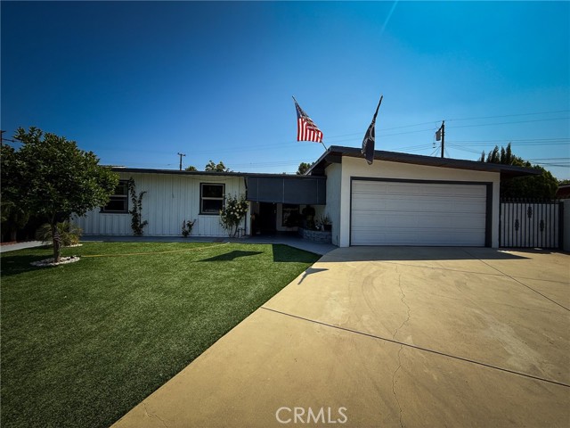 Detail Gallery Image 2 of 44 For 18457 E Armstead St, Azusa,  CA 91702 - 4 Beds | 2 Baths
