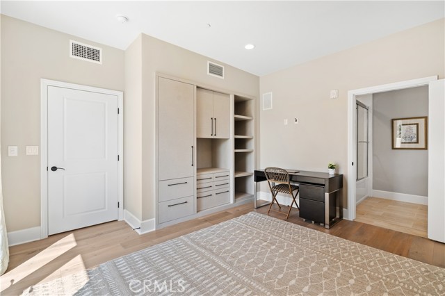 Detail Gallery Image 20 of 29 For 23500 Park Sorrento #D42,  Calabasas,  CA 91302 - 2 Beds | 2/1 Baths