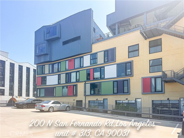 200 N San Fernando Road, Los Angeles CA: https://media.crmls.org/medias/f1261b1e-706b-4951-a79d-d7fc916179ab.jpg