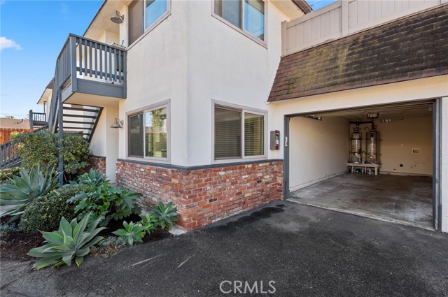 Detail Gallery Image 36 of 41 For 2048 Garden Ln, Costa Mesa,  CA 92627 - – Beds | – Baths