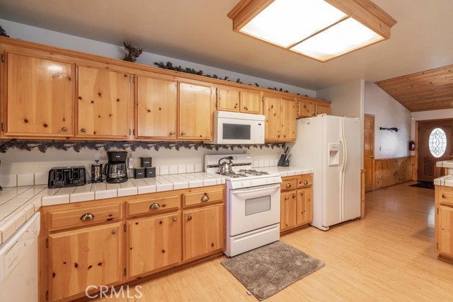 285 Santa Clara Boulevard, Big Bear Lake, CA 92315