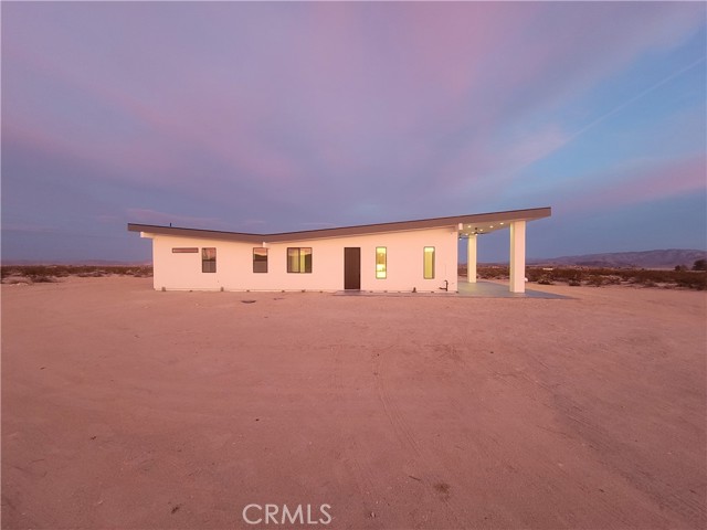 Detail Gallery Image 5 of 71 For 62126 Starlight St., Joshua Tree,  CA 92252 - 3 Beds | 3 Baths