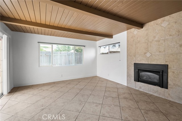 1020 W Cherry Avenue, Lompoc CA: https://media.crmls.org/medias/f126ecb6-4520-46ad-a344-1e0ad899b5b0.jpg