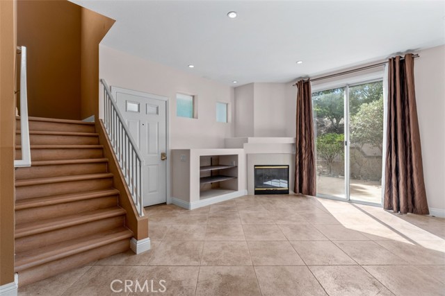 28 Mission Court, Lake Forest CA: https://media.crmls.org/medias/f1277be5-abad-4aa1-bfdd-2e864ec6c44f.jpg