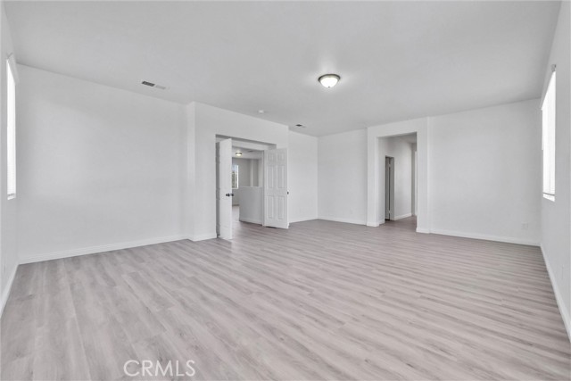 24821 Melrose Drive, Romoland CA: https://media.crmls.org/medias/f127d404-4c4a-4a5f-863e-809e2b061a25.jpg