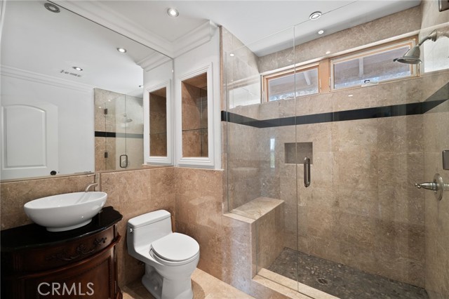 Detail Gallery Image 15 of 46 For 31144 5th Ave, Redlands,  CA 92374 - 4 Beds | 4/1 Baths