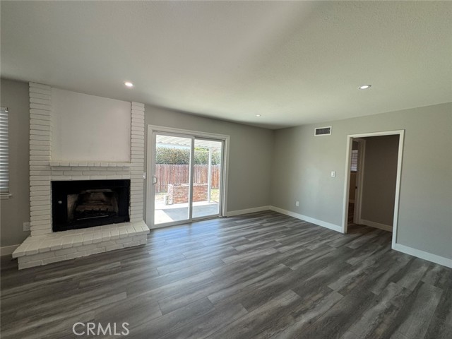 8667 Colorado Avenue, Riverside CA: https://media.crmls.org/medias/f1286b8c-8968-4f35-b105-9abd64e18b6d.jpg