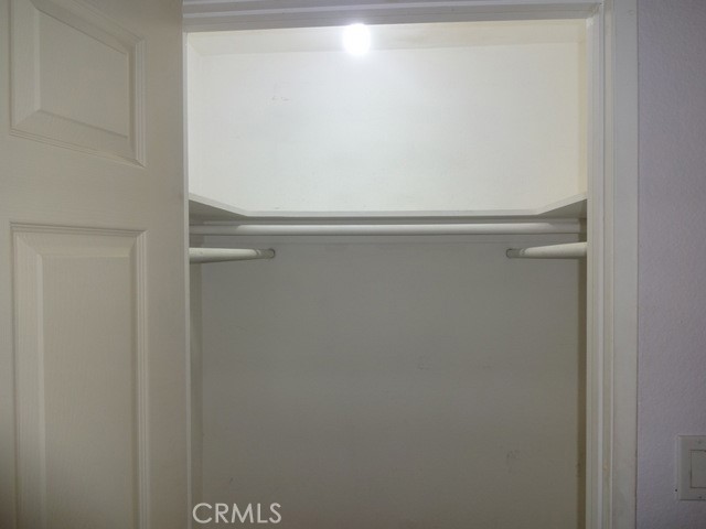 https://media.crmls.org/medias/f128e0bc-5220-41f8-9506-bd61384f99cc.jpg?preset=X-Large