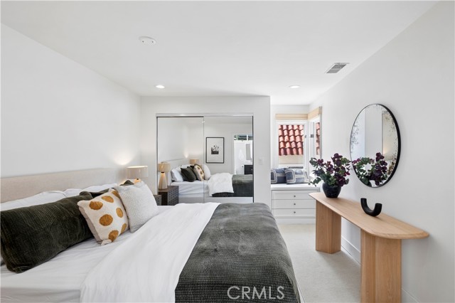 Detail Gallery Image 9 of 20 For 708 Iris Ave a,  Corona Del Mar,  CA 92625 - 3 Beds | 3 Baths