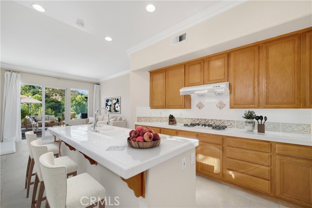 Detail Gallery Image 5 of 19 For 3815 Calle Joaquin, Calabasas,  CA 91302 - 4 Beds | 2/1 Baths