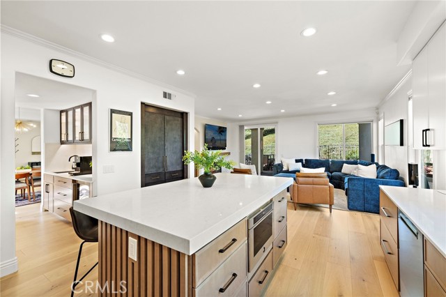 Detail Gallery Image 11 of 42 For 12 Kingfisher Ct, Trabuco Canyon,  CA 92679 - 5 Beds | 2/1 Baths