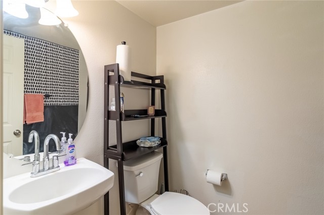Detail Gallery Image 15 of 31 For 22331 Blue Lupine, Grand Terrace,  CA 92313 - 3 Beds | 2/1 Baths