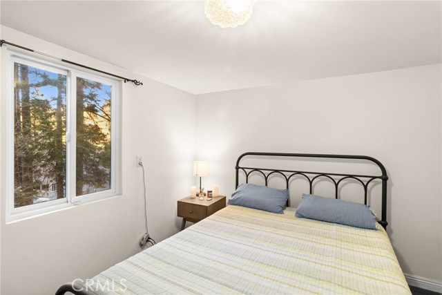 2452 Spring Drive, Running Springs CA: https://media.crmls.org/medias/f12bc672-afdf-459a-96aa-6206aa21964f.jpg
