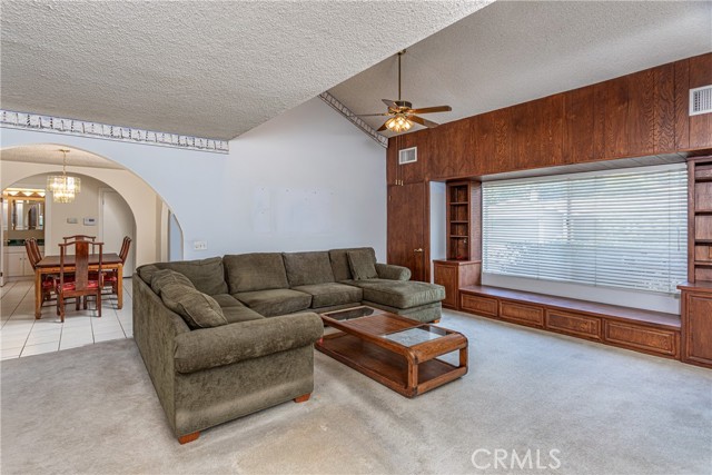 Detail Gallery Image 15 of 33 For 18644 Nau Ave, Porter Ranch,  CA 91326 - 4 Beds | 2/1 Baths