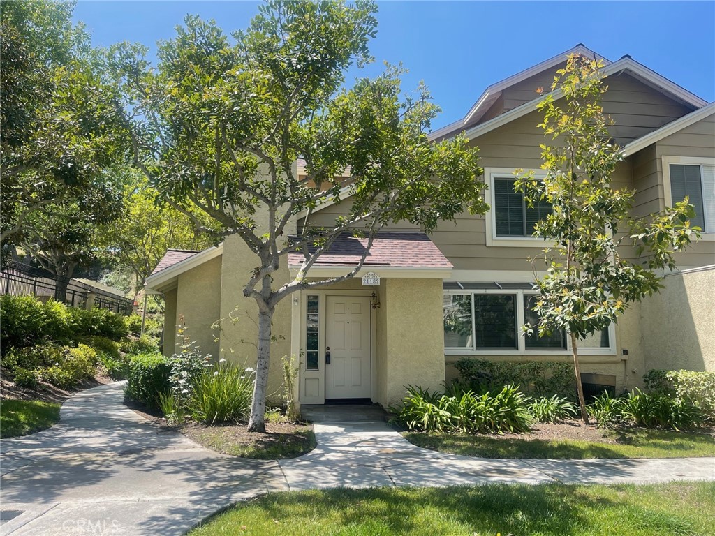21182 Deerpath