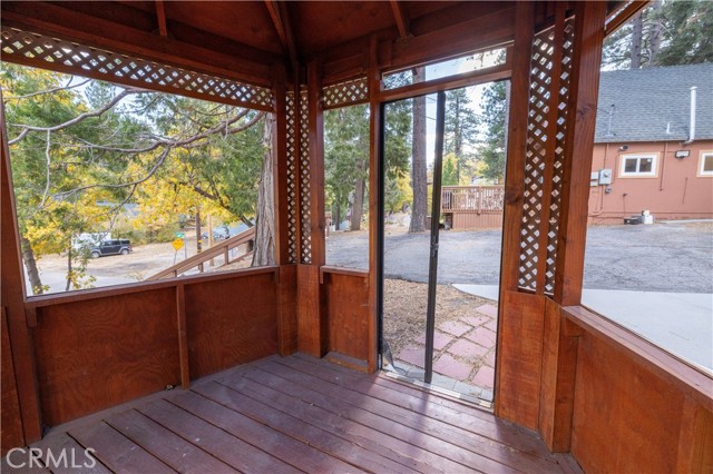Detail Gallery Image 27 of 54 For 2242 Deep Creek Dr, Running Springs,  CA 92382 - 2 Beds | 2 Baths