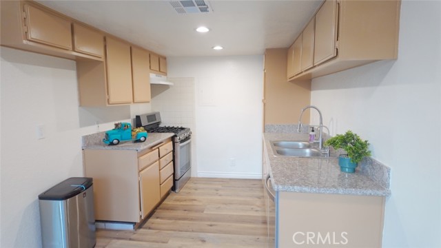 Detail Gallery Image 28 of 28 For 9041 Stacie #12,  Anaheim,  CA 92804 - 2 Beds | 2/1 Baths