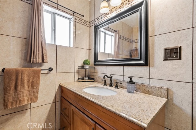 Detail Gallery Image 22 of 32 For 8464 San Miguel Ave, South Gate,  CA 90280 - 2 Beds | 1 Baths