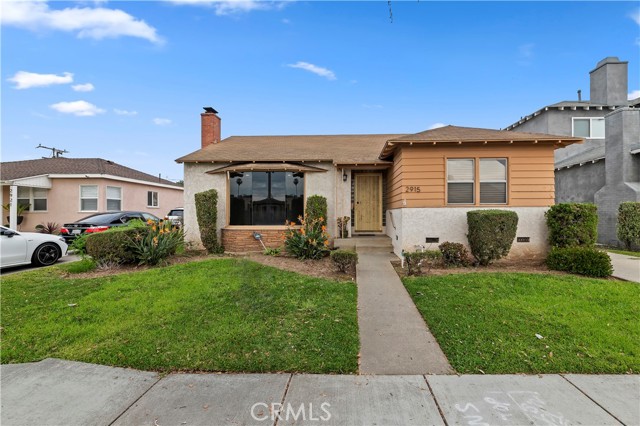 Detail Gallery Image 2 of 36 For 2915 W 95th, Inglewood,  CA 90305 - 3 Beds | 2 Baths