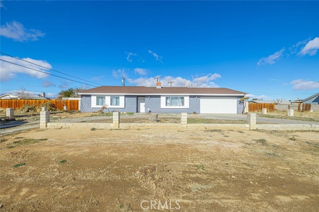 Detail Gallery Image 1 of 46 For 8525 Great Circle Dr, California City,  CA 93505 - 4 Beds | 2 Baths