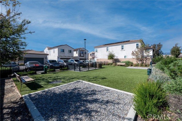 Detail Gallery Image 34 of 43 For 202 Bonita Ln, Rialto,  CA 92376 - 3 Beds | 2/1 Baths