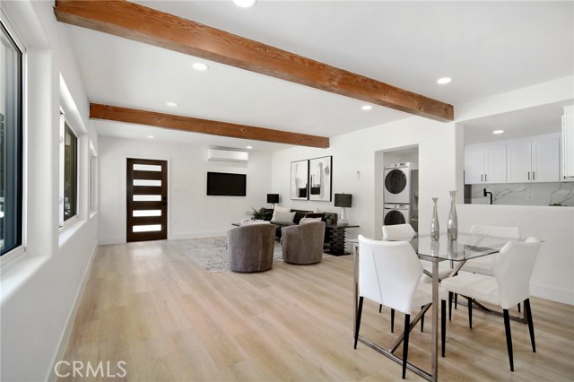 Detail Gallery Image 52 of 65 For 22284 Avenue San Luis, Woodland Hills,  CA 91364 - 6 Beds | 5/1 Baths