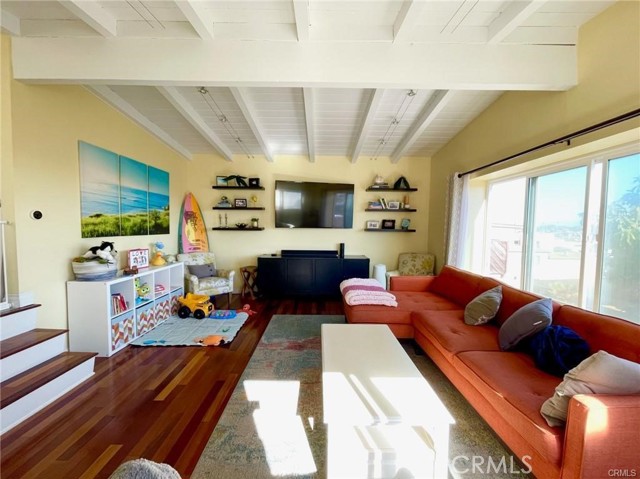 Detail Gallery Image 3 of 25 For 1602 Harper Ave, Redondo Beach,  CA 90278 - 3 Beds | 2 Baths