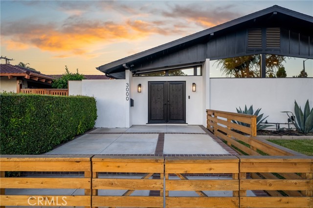 Front Image Thumbnail for CRPW25250915