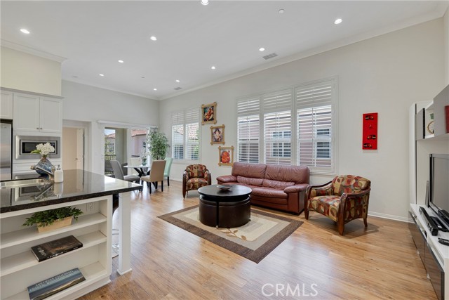Detail Gallery Image 16 of 45 For 130 Overbrook, Irvine,  CA 92620 - 2 Beds | 2 Baths